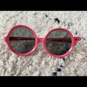 COPY - Vintage hot pink round sunglasses, made in France!